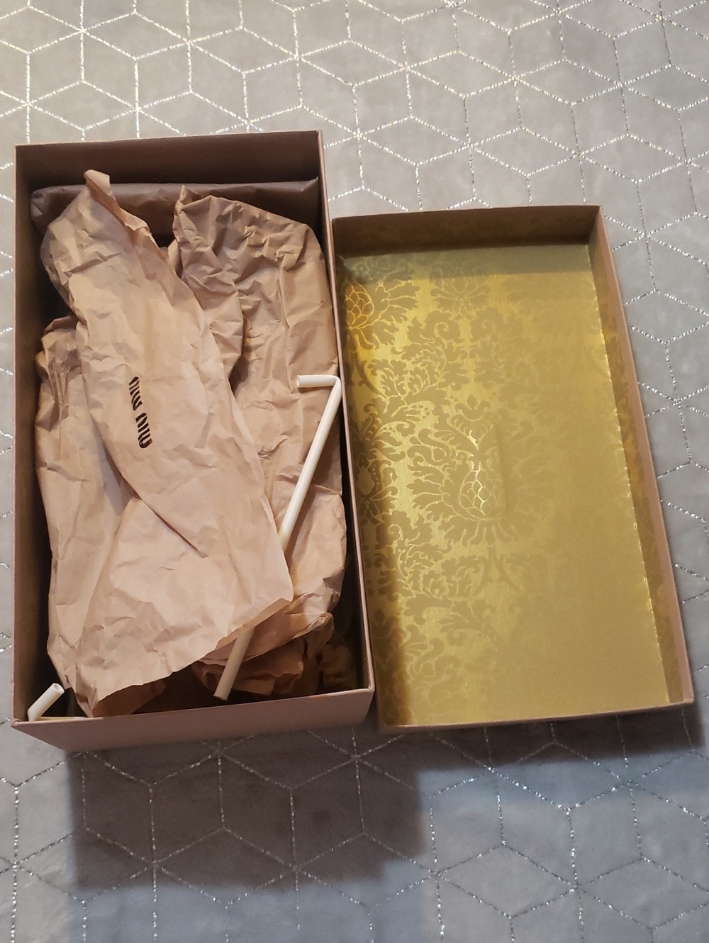 MIU MIU | Nude Color Empty Box - Picture 5 of 7